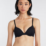 Cindy wears 30B