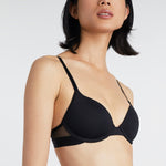 Cindy wears 30B