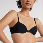 Lok wears 30A