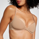 Keyshla wears 32B
