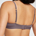 Meg wears 34B
