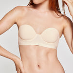 Baylee wears 32A